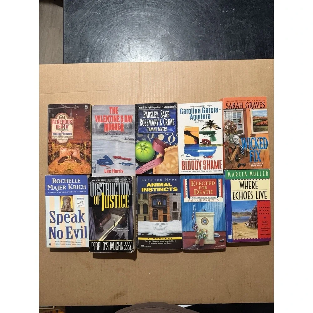 Lot of‎ 10 random murder mystery novel paperback books, various authors B37